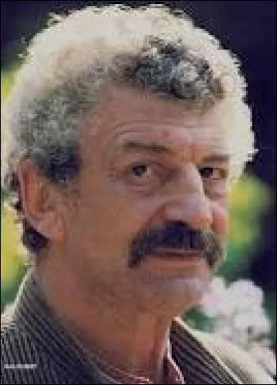 Cliquez sur le bon bouton pour trouver le réalisateur perdu au milieu des présentateurs !