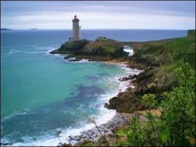 Si on se trouve en Bretagne, quel sera l'indicatif téléphonique ?