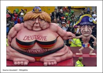 Combien de mois séparent la déclaration de la France à l'Allemagne de l'armistice de Compiègne ?