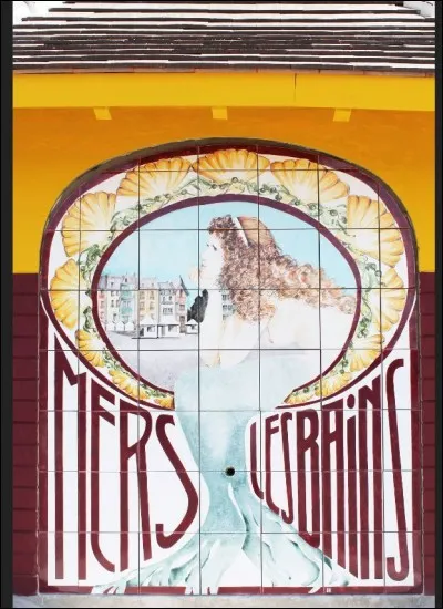 Rénovation réussie pour "ces communs" qui datent des années 1930 que vous trouverez en centre-ville de Mers-les-Bains. Comment s'appelle ce lieu qui vient de s'enrichir d'une jolie fresque en grès céramique réalisée par Louise-Bulcourt Félix, une artiste tréportaise ?