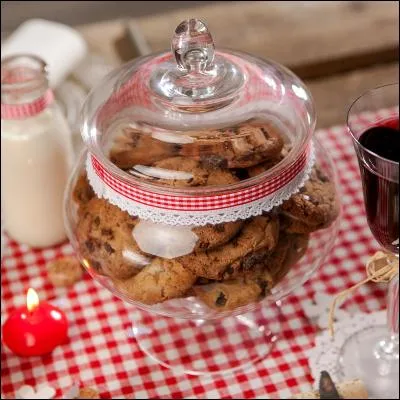 Une autre ville française, auvergnate celle-là, accueille tous les ans un de ces Championnats. Le thermalisme y est l'activité principale, il s'agit de la ville de :