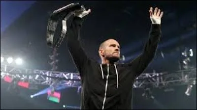 Question bonus N°2 : Combien de jours a duré le règne de ce catcheur ?