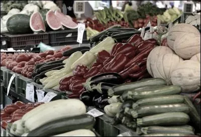 Lequel de ces légumes se cultive en cave et à l'ombre ?