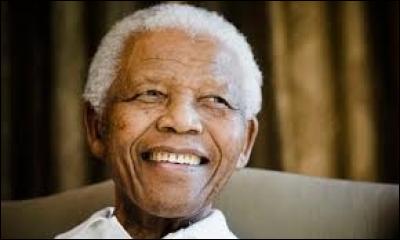 Avez-vous reconnu ce célèbre homme d'Etat africain, grand artisan de la paix et de l'unification dans son pays ? Si oui, vous n'aurez aucun mal à citer la capitale qui correspond :