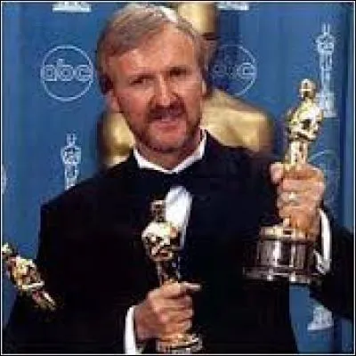 Avec cinq collaborations, qui est l'acteur f&eacute;tiche de James Cameron ?