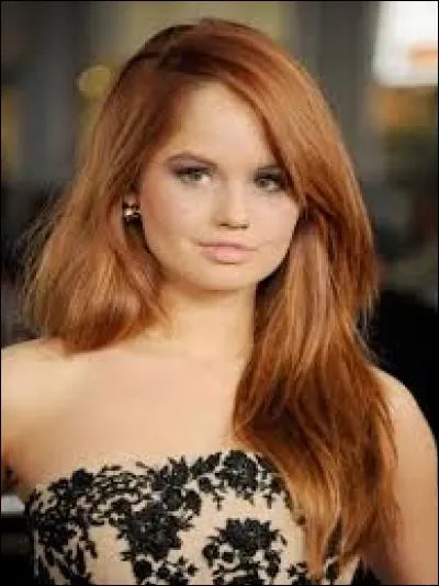 Dans quelle série n'a pas joué Debby Ryan ?