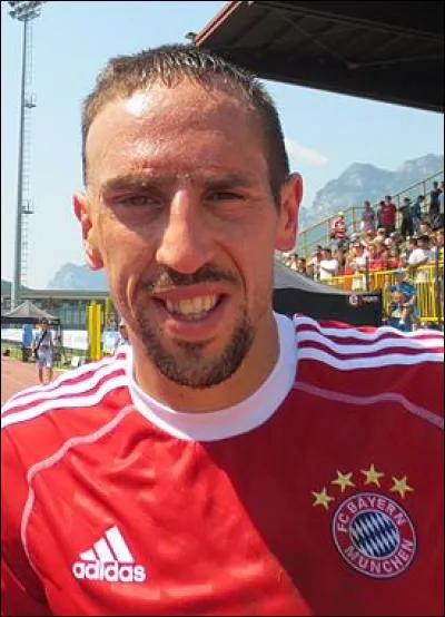 En 2011, Franck Ribéry était le sportif français le mieux payé avec 11, 4 millions d'euros de revenus.