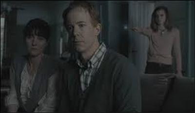 Quel sort Hermione lance-t-elle à ses parents dans "Harry Potter et les Reliques de la Mort" ?