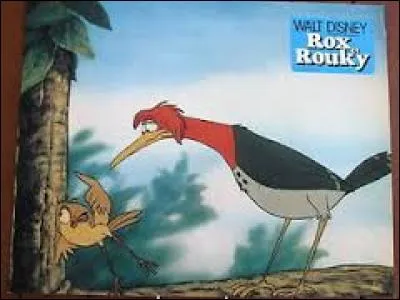 Dans "Rox et Rouky" (1981), quel insecte rend fous les oiseaux Dinky le moineau et Piqueur le pivert ?