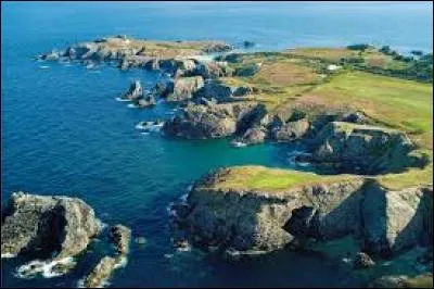 &Agrave; quelle r&eacute;gion appartient l'&icirc;le qui s'appelle "Belle-Ile-en-Mer" ?