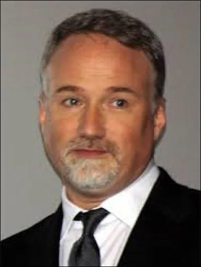 Quel acteur a joué dans trois films à succès du réalisateur David Fincher ?