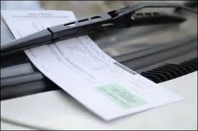 Dans le langage familier que peut désigner un papillon ?