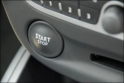 Ce bouton permet d'économiser jusqu'à combien de carburant (en %) en ville ?