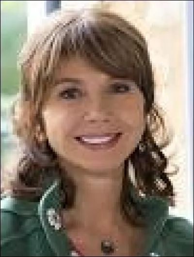 Comment s'appelle la boutique de Caroline ?