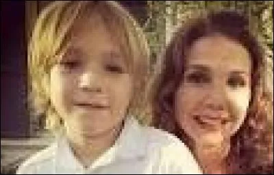 Comment Valentin appelle-t-il Caroline ?