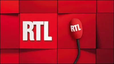 Qui présente l'émission "À la bonne heure" sur RTL ?