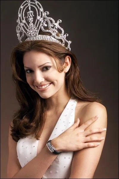 Denise Quinones Miss Univers 2001