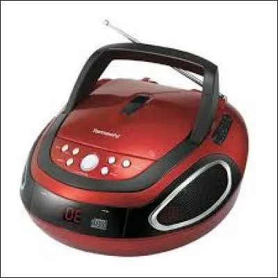 Qui a animé l'émission "Le Fou du roi" avec ses bouffons sur France Inter ?