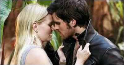 Dans quelle série apparaît ce couple ?