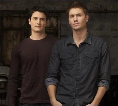 Dans quelle ville fictive de Caroline du Nord la série "Les Frères Scott" se déroule-t-elle ?