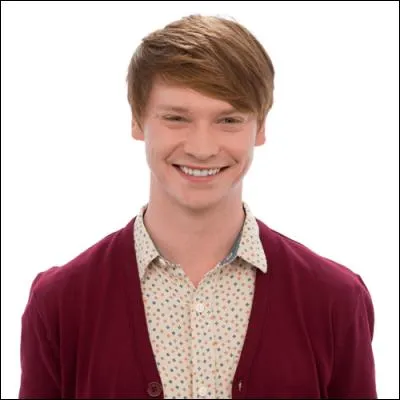Qui est ce garçon dans Austin & Ally ?