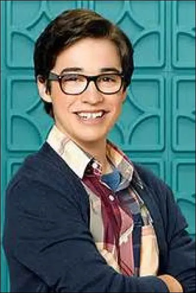 Qui est celle qui est amoureuse de Joey ?