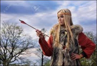 Combien de mondes abrite l'arbre cosmique ?