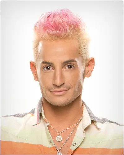 Comment s'appelle son frère ?