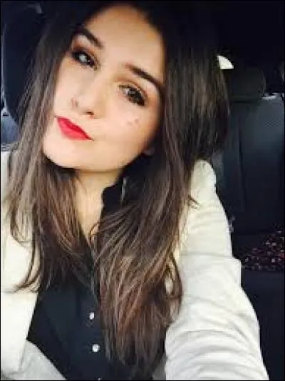 Qui est la cousine de Jenesuispasjolie ?