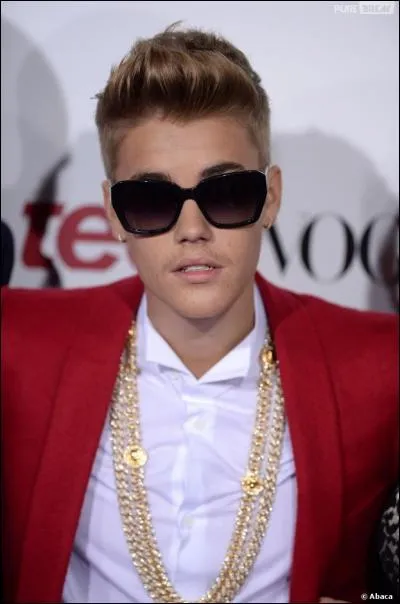 Quelle est sa toute première copine ?