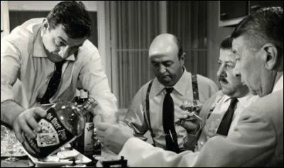 Indices : Mais y connait pas Raoul ce mec ! Y va avoir un réveil pénible !