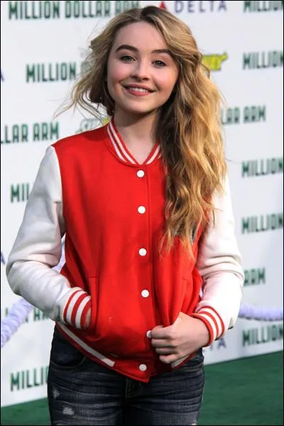 A-t-elle un petit ami ?