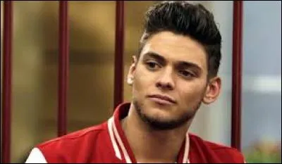 Par qui Victoire va-t-elle être gardée ?