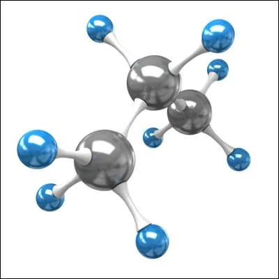 En physique chimie, la molécule d'eau a pour formule chimique :