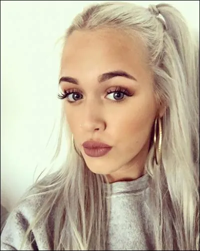 Qui a demandé à Lottie Tomlinson d'être sa maquilleuse ?