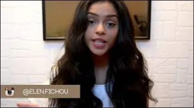 Elle a 16 ans et est en Première ES. À quelques mois des épreuves du bac, elle se montre toujours aussi active chez les Kids United. C'est sur YouTube qu'on a pu découvrir :