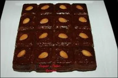 Quel prénom désigne un gâteau au chocolat noir nappé de marmelade d'abricots et parsemé d'amandes effilées ?