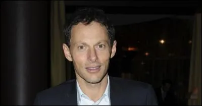 Sur quelle station de radio Marc-Olivier Fogiel anime-t-il deux émissions ?