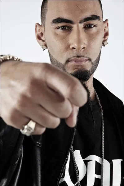 Quelle chanson La Fouine chante-t-il avec son fr&egrave;re ?