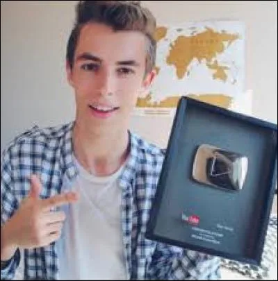 Quel est le nom de sa chienne ?