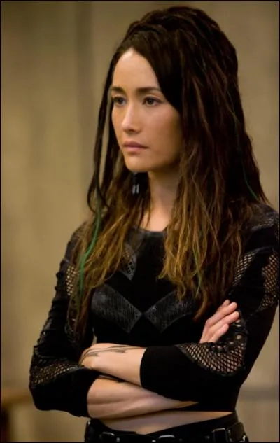 Quel rôle l'actrice Maggie Q joue-elle ?