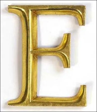 C'est un chanteur qui commence par la lettre 'E' ! Il a chanté une chanson avec Pharrell William ! Qui est-ce ?