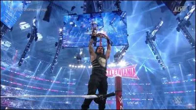 Comment le show de WrestleMania 32 se finit-il ?