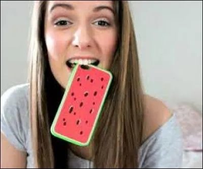 Combien a-t-elle fait de vidéos ?