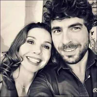 Que fait Caroline comme métier ?