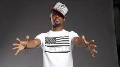 Qui est ce chanteur ayant chanté "Sur ma route" ?