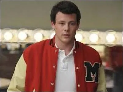 Quelle est la couleur de ses cheveux ?