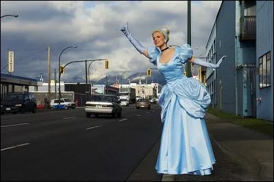 Quel personnage de Perrault est également le titre d'une chanson de Téléphone, sortie en 1982 ?