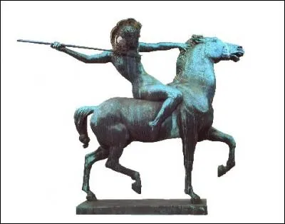 De quel(le) dieu(déesse) Hippolyte, reine des Amazones, était-elle la fille ?