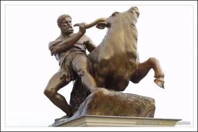 Héraclès avait-il un frère ?